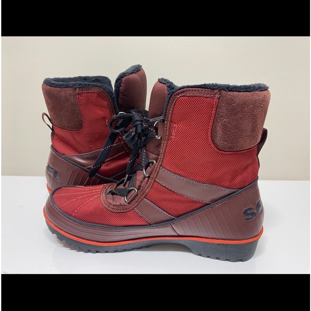 Sorel Women's Tivoli II red Winter snow BOOTS Size 9.5